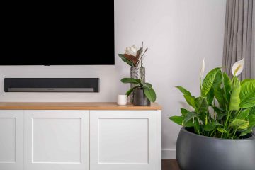 Appleyard Cres Living Room