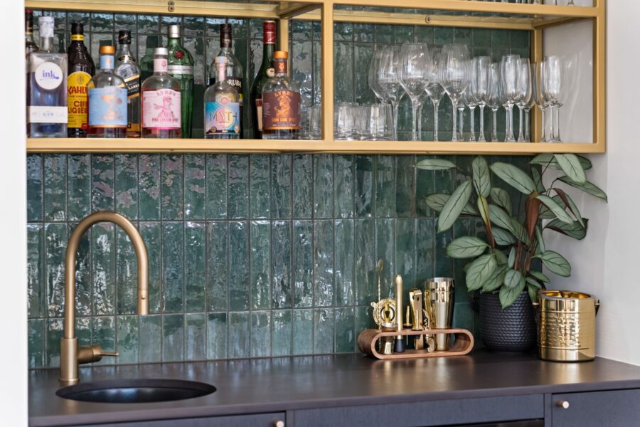 Bar and Living Renovation, Melanesia Road, Kohimarama